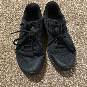 Under Armour Charged Tennis Shoes